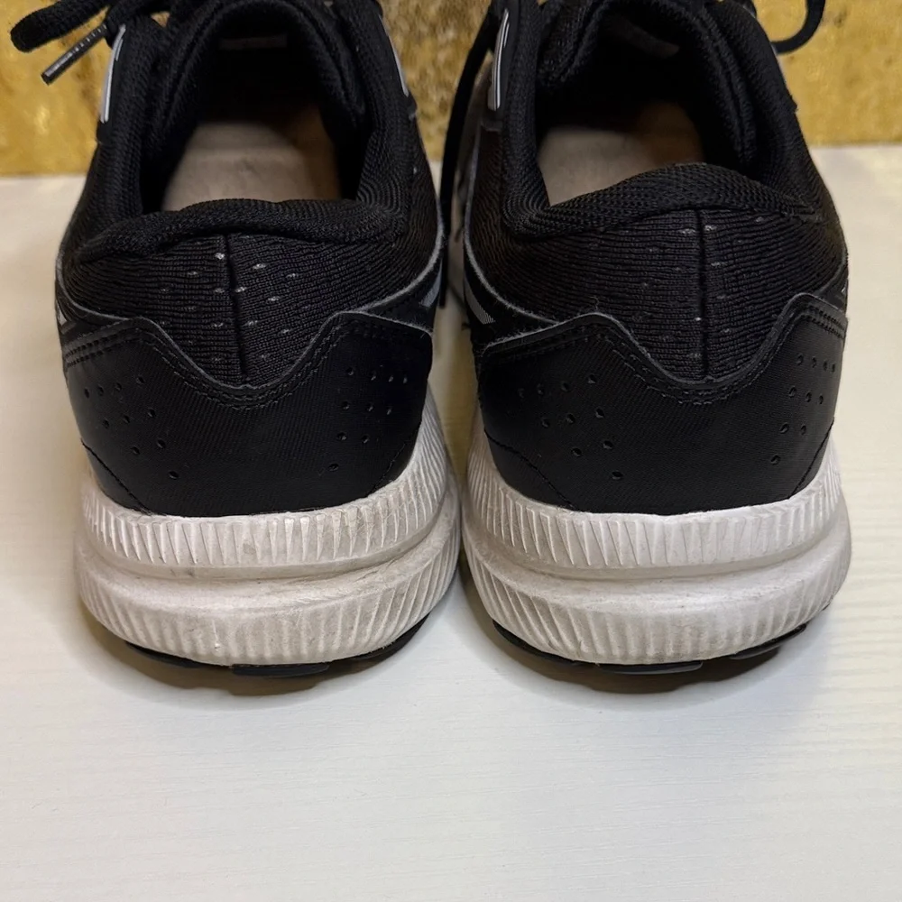 ASICS Gel-Content 8 Running Shoes in Black and White